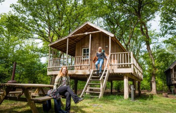 Overnachten in een boomhut - Camping Torentjeshoek